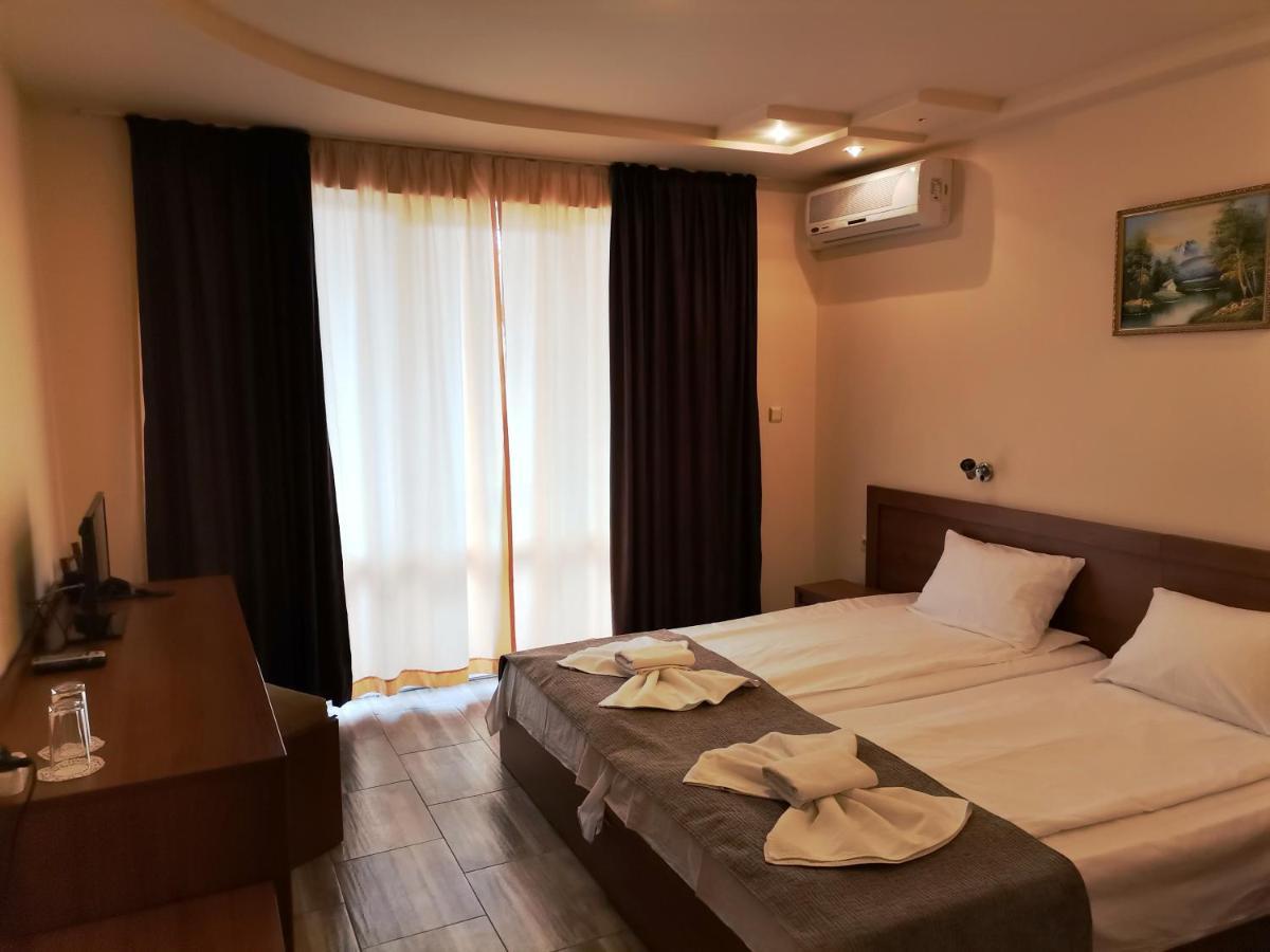 Paris Hotel Balchik Exterior foto
