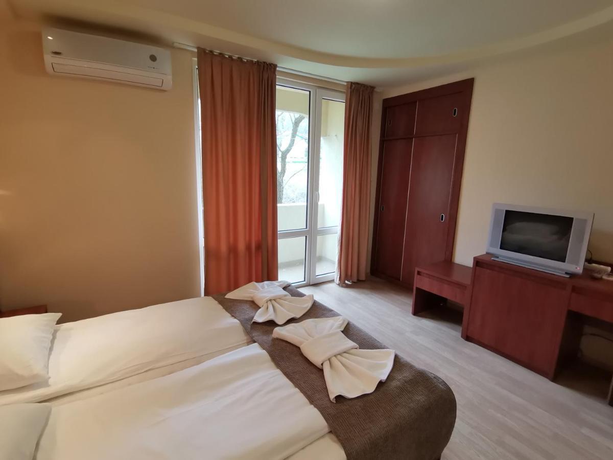 Paris Hotel Balchik Exterior foto