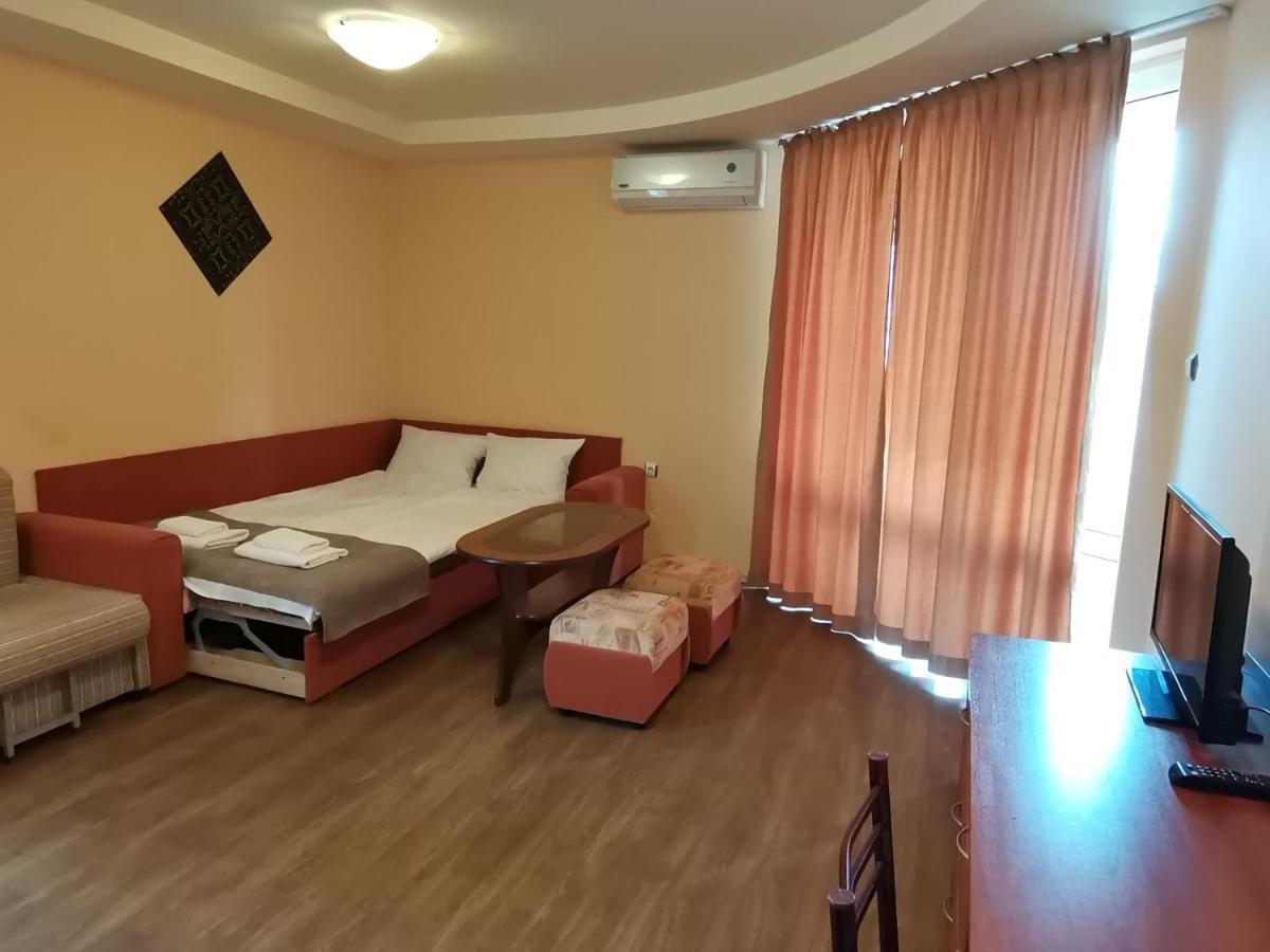 Paris Hotel Balchik Exterior foto
