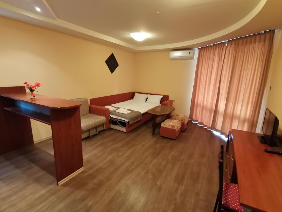 Paris Hotel Balchik Exterior foto