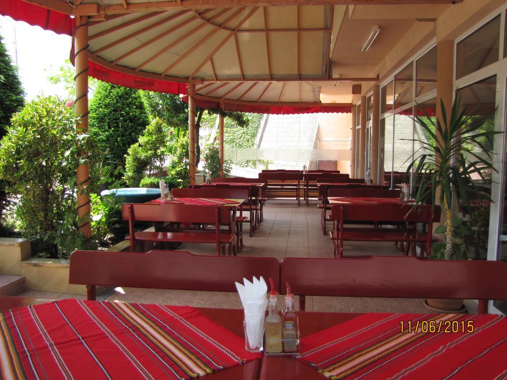 Paris Hotel Balchik Exterior foto