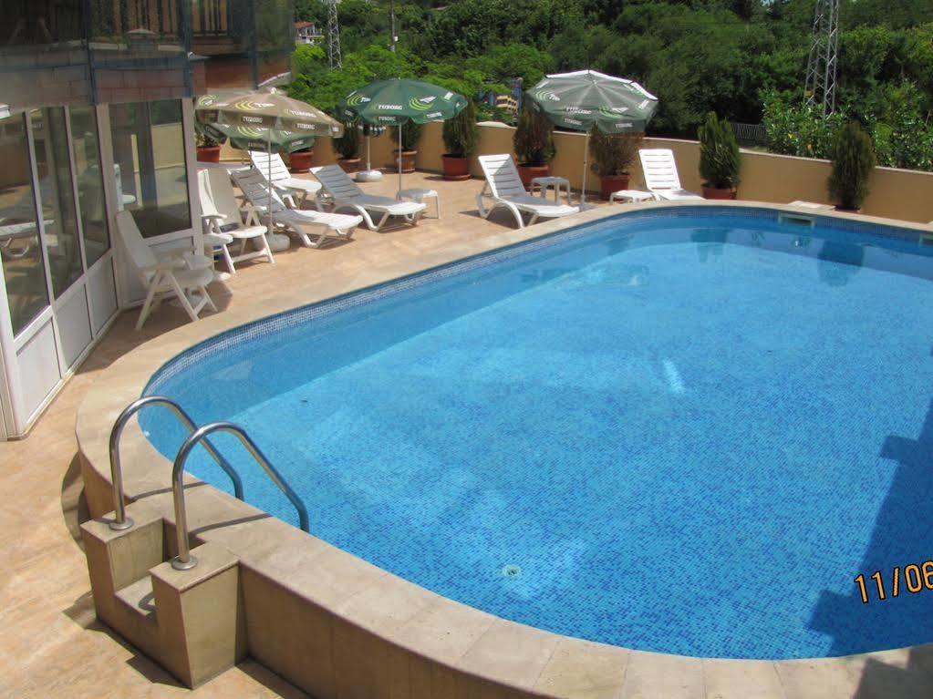 Paris Hotel Balchik Exterior foto